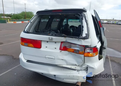 2002 Honda Odyssey Ex-L from USA, damaged, VIN 5FNRL18042B018501